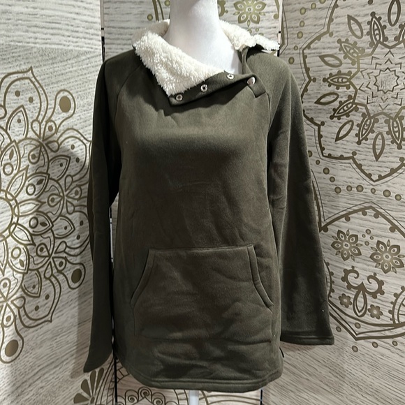 Oh Snap Sweatshirt - Picture 1 of 4